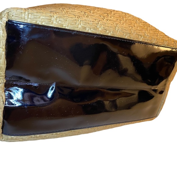 Woven Straw Tote Bag with Decorative Bow - Picture 4 of 11